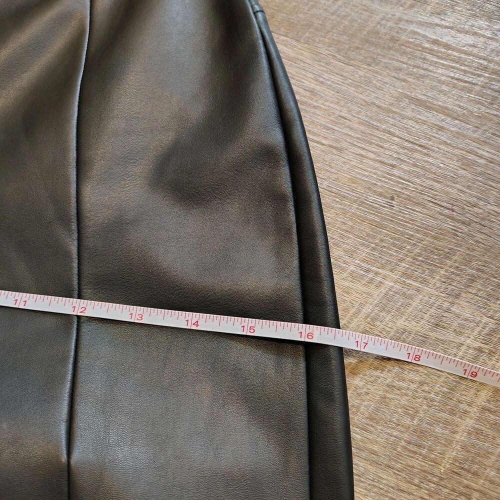 Wolford Womens Black Vegan Leather Crop Flare Pants Size 4 High Rise Minimalist - Picture 10 of 14